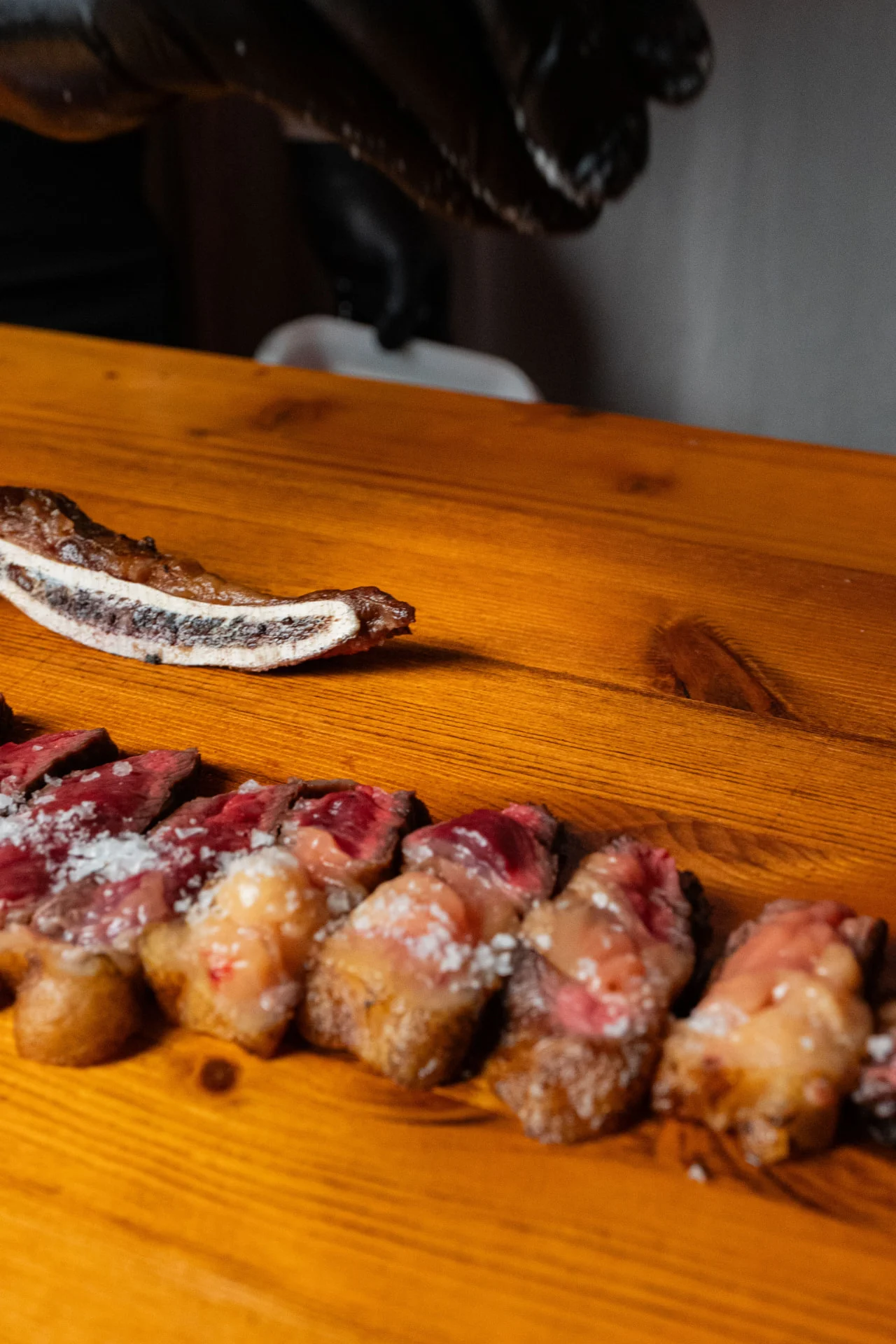 Detalle de preparación y servicio de carne